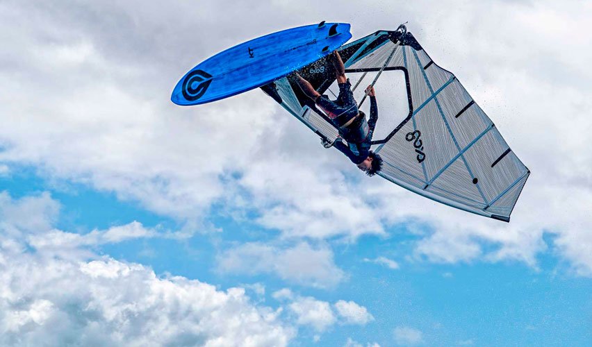 Tabla de windsurf Goya One 13 Carbon